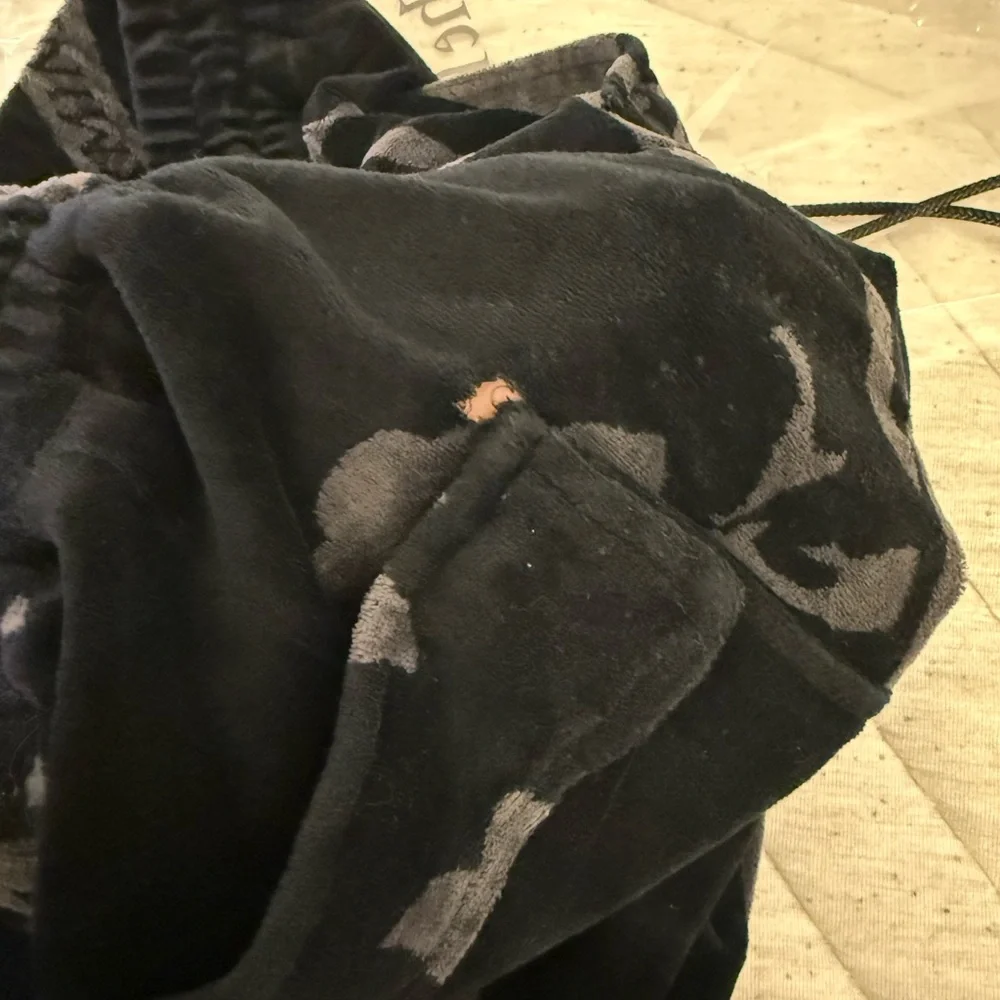 Mastermind Japan Love & Peace Velour Set (L Top / M Shorts) – Rare – See Flaw - Picture 9 of 9